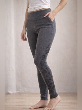 CALIA Carrie Underwood Gray Leggings Medium High Rise Floral Mesh Athletic